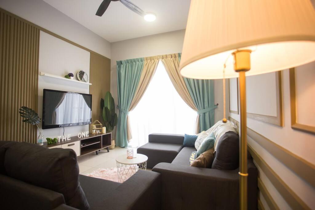 New Skysuites Lovely 2 Bedroom 4-6Pax 新山 外观 照片