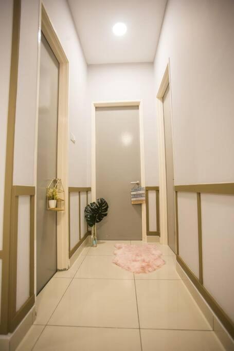 New Skysuites Lovely 2 Bedroom 4-6Pax 新山 外观 照片