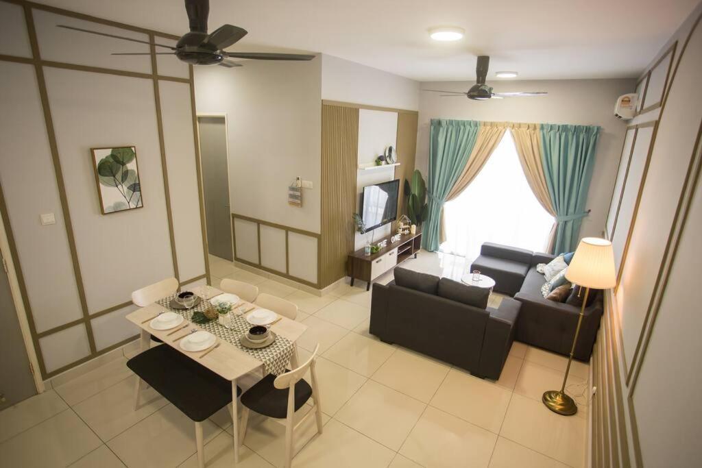 New Skysuites Lovely 2 Bedroom 4-6Pax 新山 外观 照片