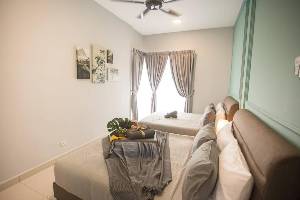 New Skysuites Lovely 2 Bedroom 4-6Pax 新山 外观 照片
