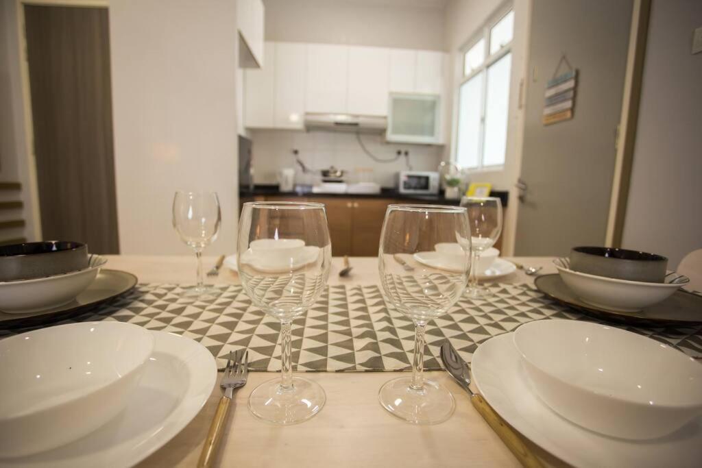 New Skysuites Lovely 2 Bedroom 4-6Pax 新山 外观 照片